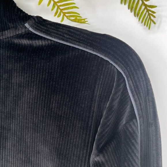 Victoria's Secret On Point Zip Up Velour Jacket with Ribbing Size Medium - Picture 11 of 11